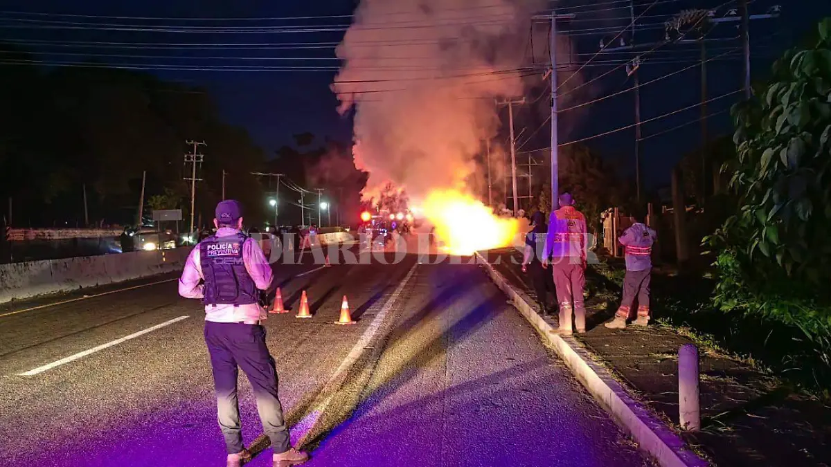 camioneta incendiada